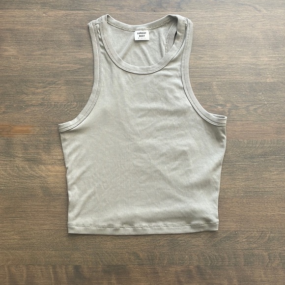 Aritzia tank top - Picture 1 of 3